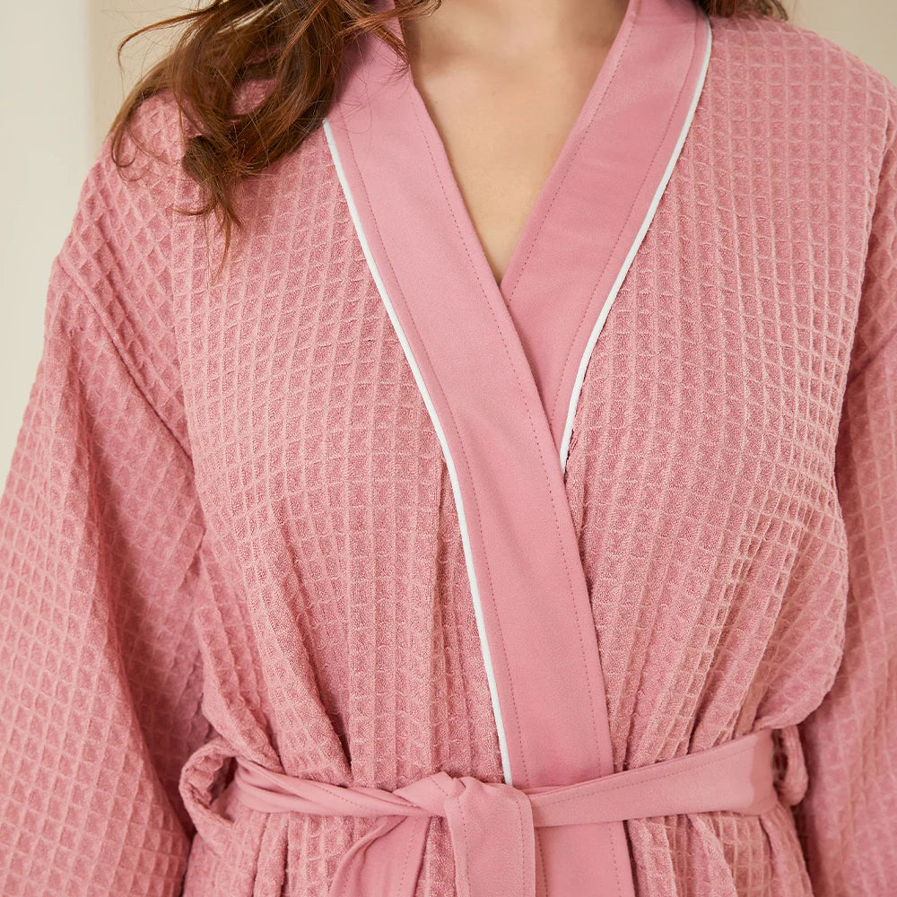 روب حمّام مقاس XL بلون وردي