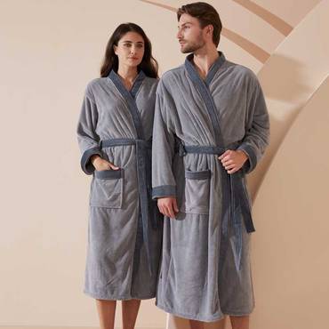 روب حمّام مقاس XL بلون رمادي داكن